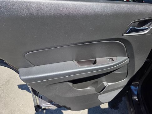 Used 2015 GMC Terrain SLE FWD image 9