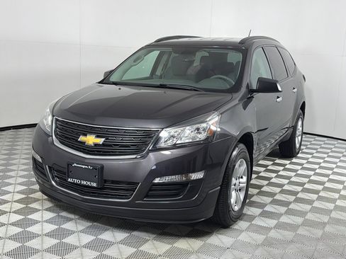 Used 2015 Chevrolet Traverse LS FWD image 10
