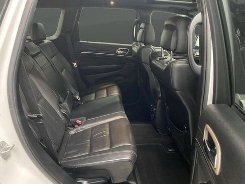 Used 2016 Jeep Grand Cherokee Limited image 35