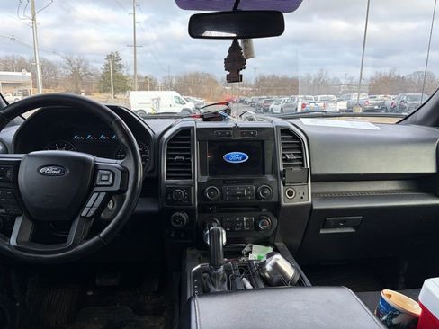 Used 2018 Ford F150 XLT w/ Equipment Group 302A Luxury AWD/4WD image 9