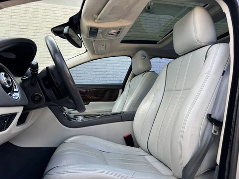 Used 2015 Jaguar XJ L Portfolio RWD image 15