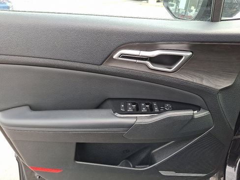 Used 2023 Kia Sportage X-Line w/ X-Line Premium Package image 12
