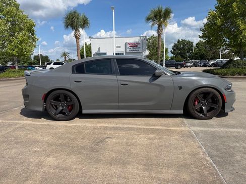 Used 2017 Dodge Charger SRT Hellcat RWD image 6
