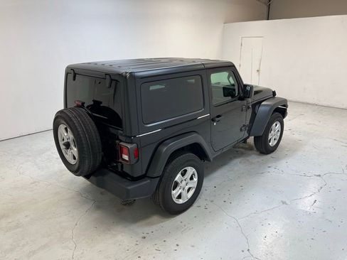 Used 2023 Jeep Wrangler Sport S image 3