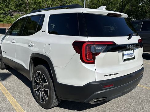 Used 2021 GMC Acadia SLT w/ Elevation Edition AWD/4WD image 8
