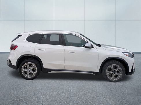 Certified 2024 BMW X1 xDrive28i w/ Convenience Package image 2