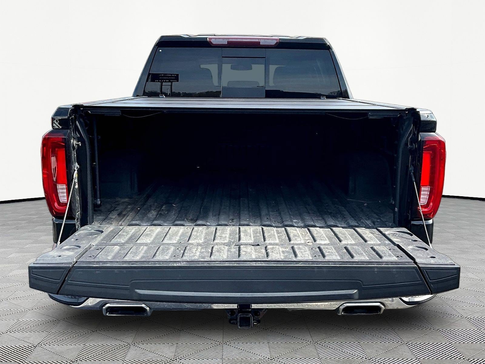 Used 2019 GMC Sierra 1500 SLT w/ SLT Premium Plus Package AWD/4WD image 7