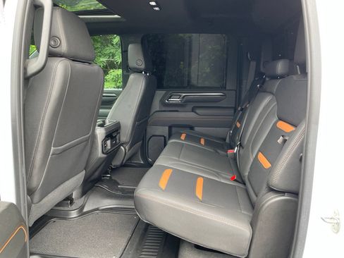 Used 2024 GMC Sierra 2500 AT4 w/ AT4 Premium Plus Package AWD/4WD image 37