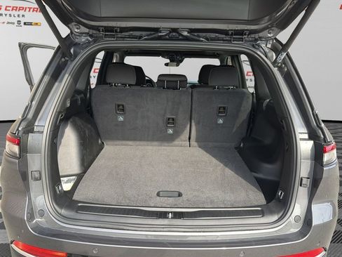 New 2026 Jeep Grand Cherokee Laredo X AWD/4WD image 36