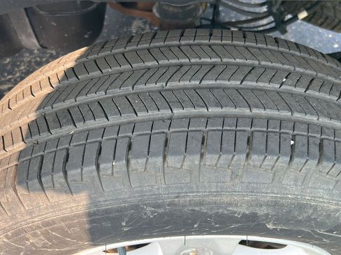 Used 2017 Ford F150 XLT RWD image 11