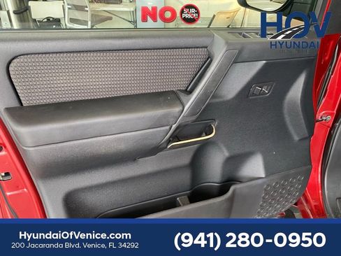 Used 2013 Nissan Titan PRO-4X AWD/4WD image 40