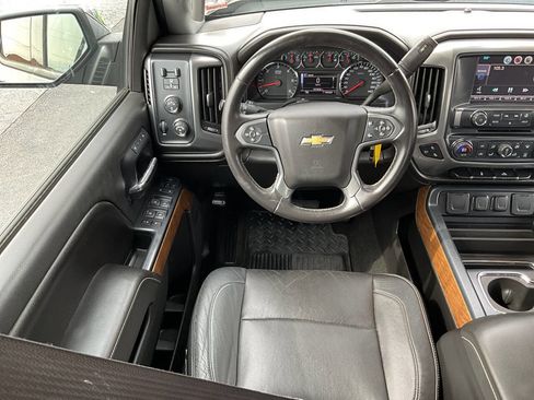 Used 2015 Chevrolet Silverado 2500 LTZ image 29