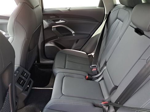 New 2025 Audi Q5 Premium Plus image 27