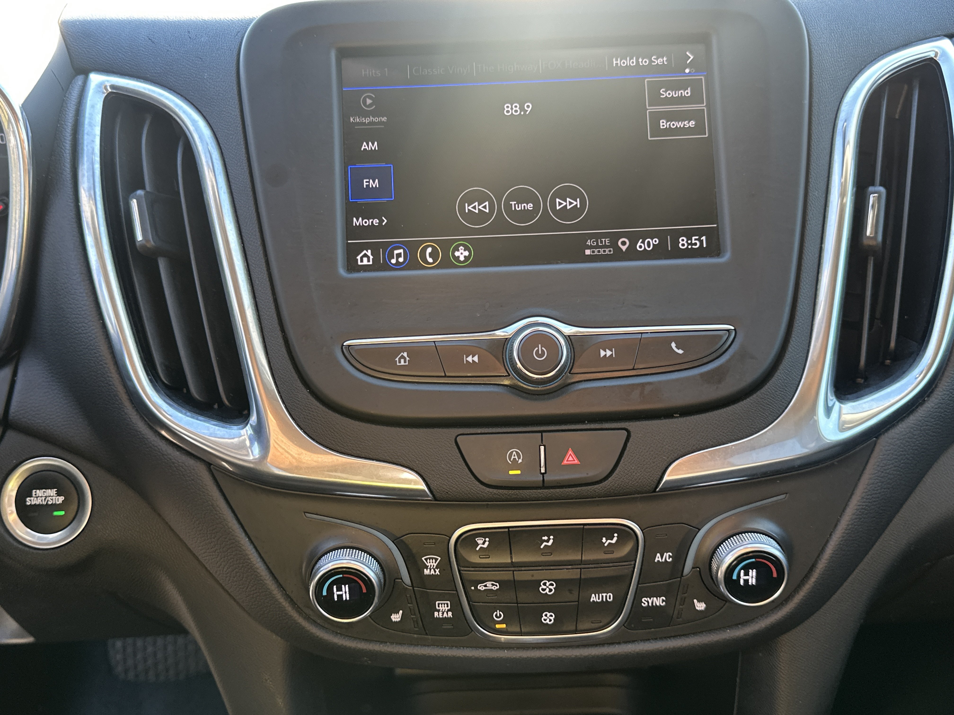 Used 2024 Chevrolet Equinox LT AWD/4WD image 28