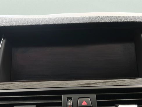 Used 2015 BMW 528i xDrive Sedan AWD/4WD image 26