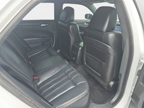 Used 2014 Chrysler 300 S image 16