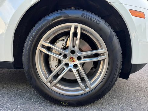 Used 2017 Porsche Macan S AWD/4WD image 19