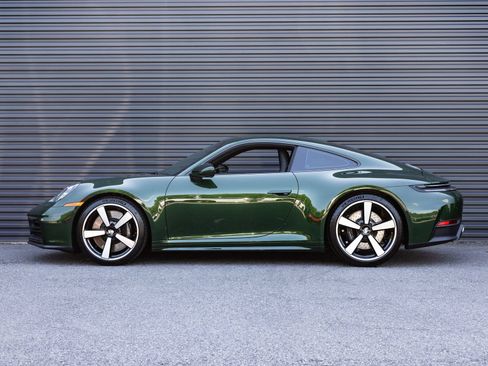 Certified 2026 Porsche 911 Carrera 4S AWD/4WD image 2