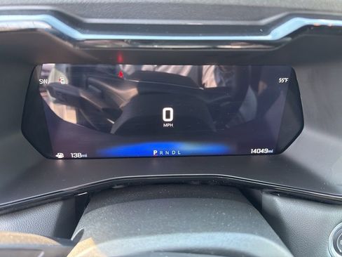 Used 2024 Chevrolet Colorado LT image 13