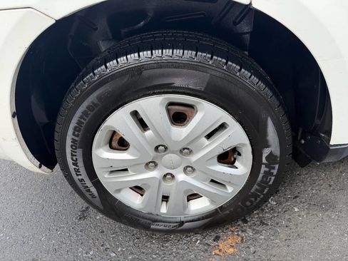 Used 2016 Dodge Journey SE w/ Flexible Seating Group image 9