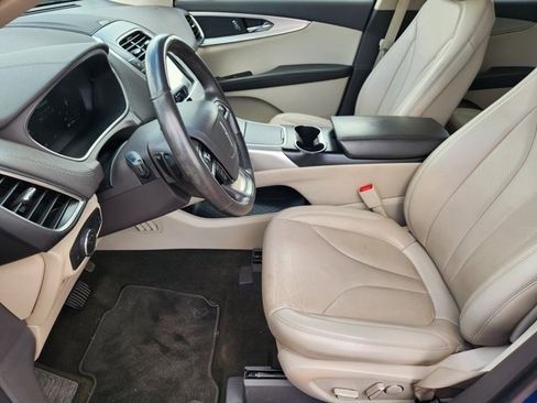 Used 2020 Lincoln Nautilus FWD w/ Equipment Group 101A image 12