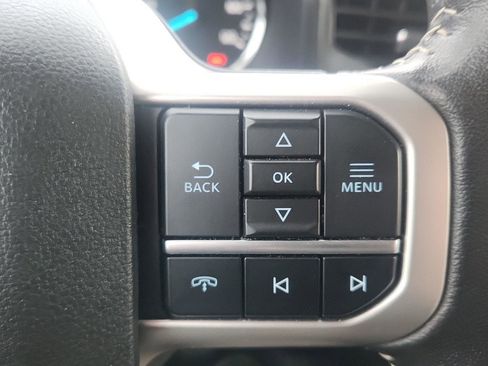 Used 2024 Ford Expedition XLT image 13