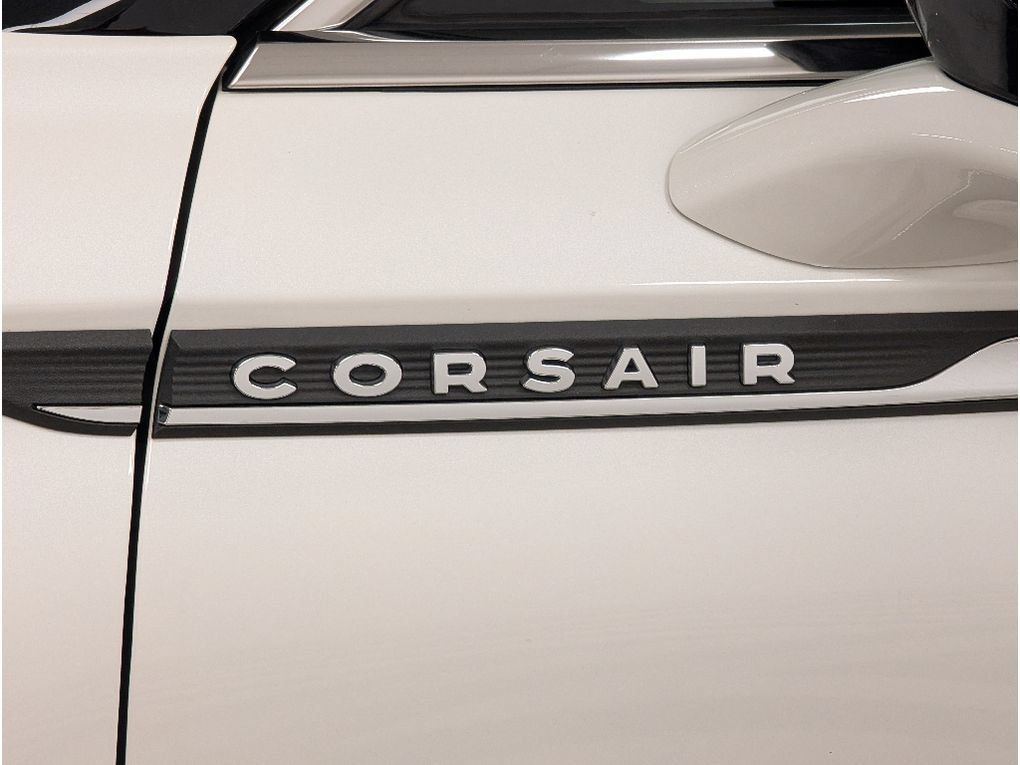 Used 2022 Lincoln Corsair Reserve w/ Elements Package AWD/4WD image 6