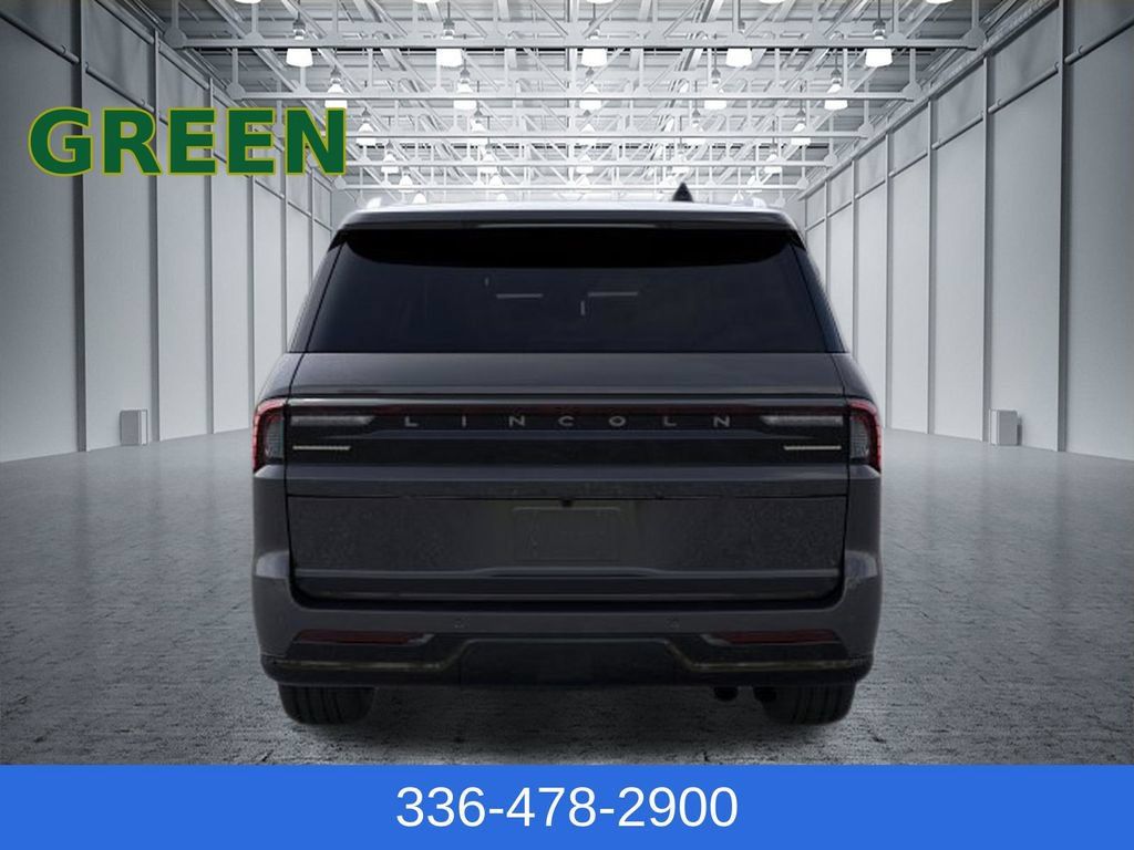 Used 2026 Lincoln Navigator L Reserve AWD/4WD image 5
