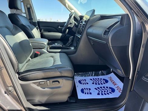 Used 2024 INFINITI QX80 Luxe image 10