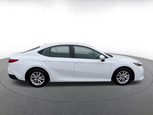 Used 2025 Toyota Camry LE image 16