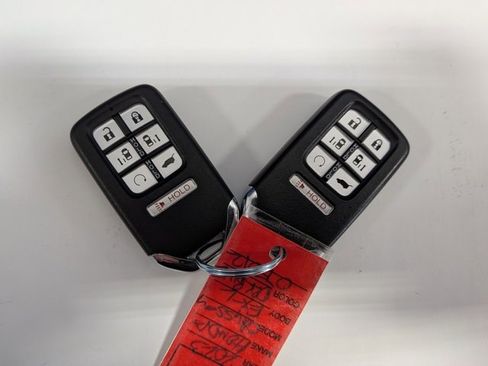 Used 2023 Honda Odyssey EX-L image 37