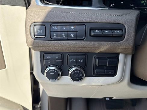 Used 2023 GMC Yukon Denali w/ Max Trailering Package image 30