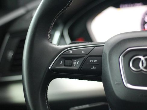 Used 2019 Audi SQ5 Premium Plus w/ Premium Plus Package AWD/4WD image 12