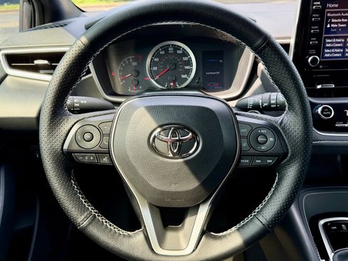 Used 2021 Toyota Corolla SE FWD image 25