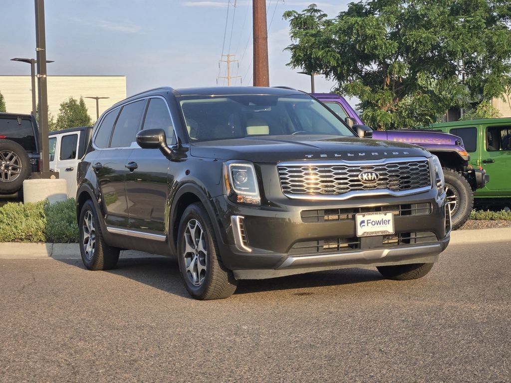 Used 2020 Kia Telluride EX w/ Towing Package AWD/4WD image 3