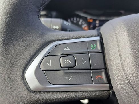 New 2026 Jeep Compass Latitude image 17