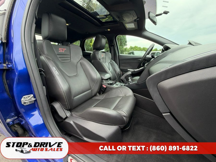 Used 2013 Ford Focus ST FWD image 17