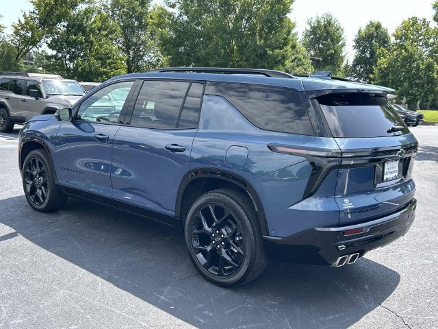 Used 2025 Chevrolet Traverse RS AWD/4WD image 6