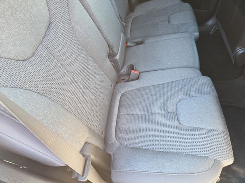 Used 2019 Hyundai Santa Fe SE image 20