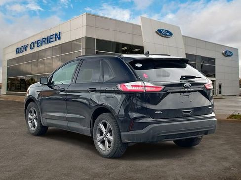 Used 2024 Ford Edge SEL w/ Sport Appearance Package image 3