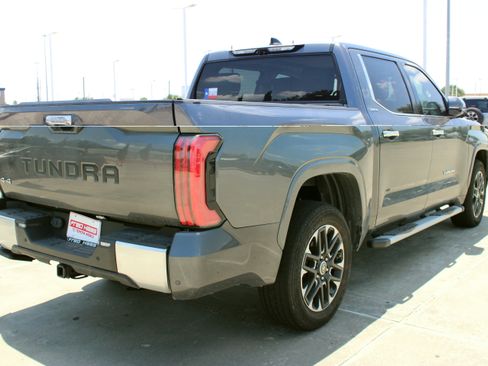 Used 2023 Toyota Tundra Limited AWD/4WD image 9