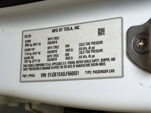 Used 2022 Tesla Model Y Performance image 33