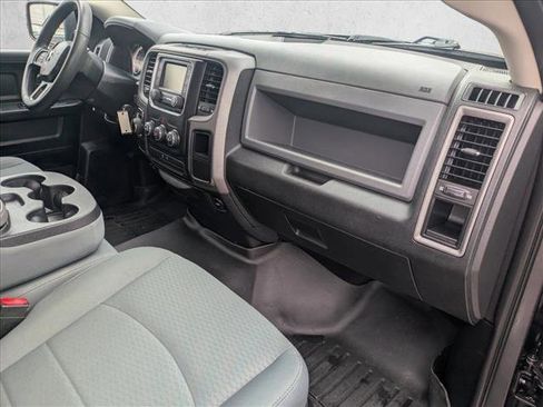 Used 2018 RAM 1500 Express image 18