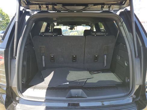 Used 2025 Chevrolet Tahoe LT AWD/4WD image 9
