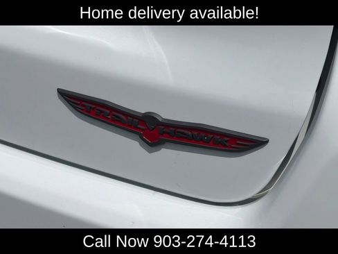 Used 2025 Jeep Compass Trailhawk AWD/4WD image 9