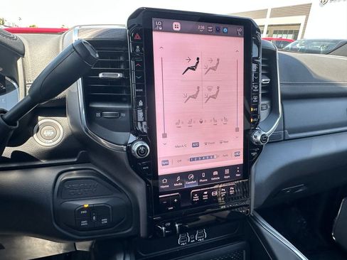 New 2026 RAM 2500 Laramie AWD/4WD image 25