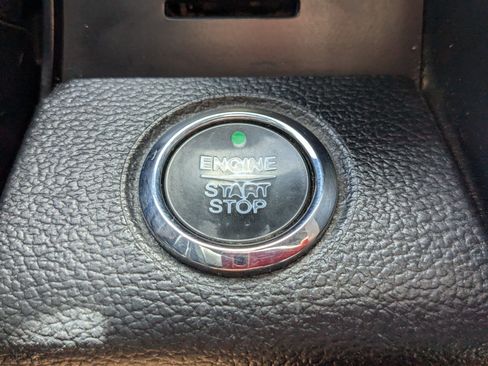 Used 2021 Ford F350 Lariat w/ Lariat Ultimate Package AWD/4WD image 24