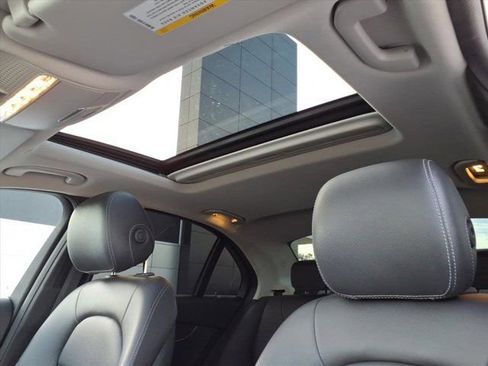 Used 2019 Mercedes-Benz C 300 Sedan image 15