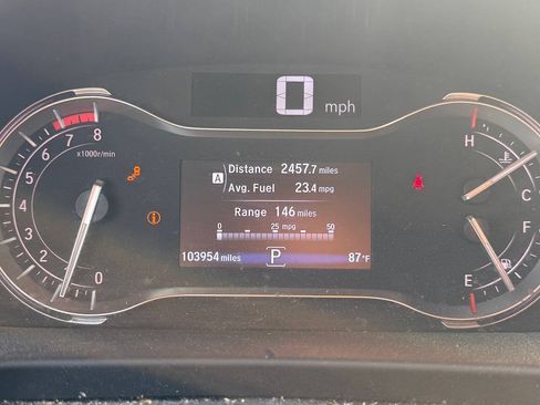 Used 2017 Honda Pilot Elite image 9