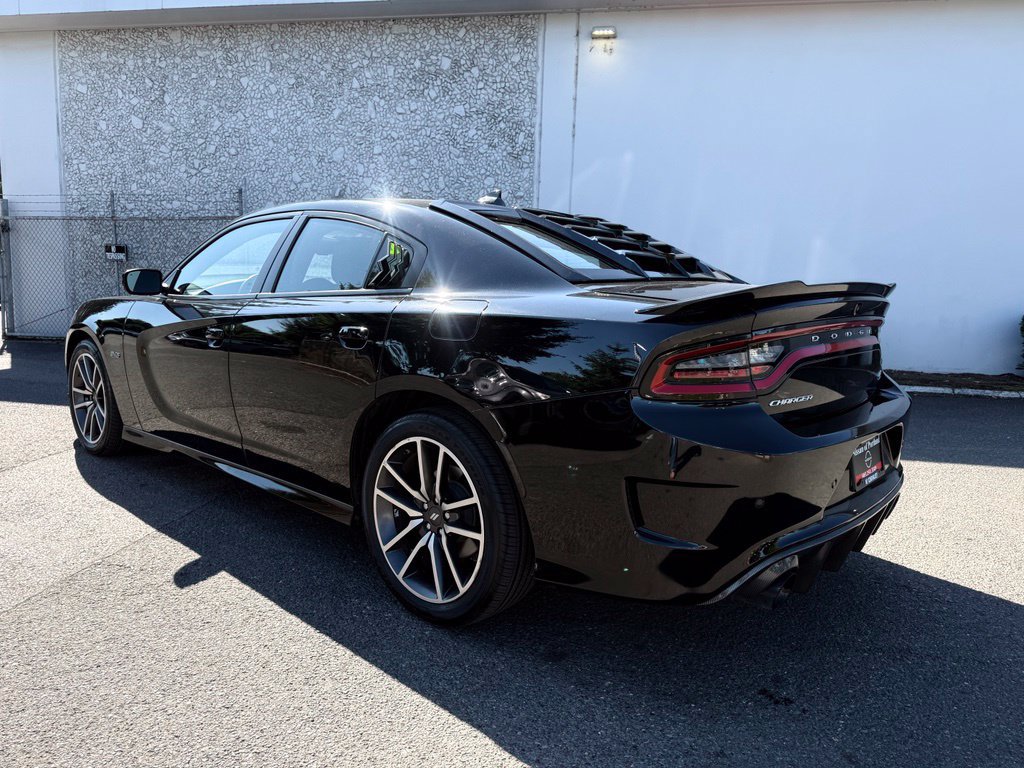 Used 2023 Dodge Charger R/T RWD image 9